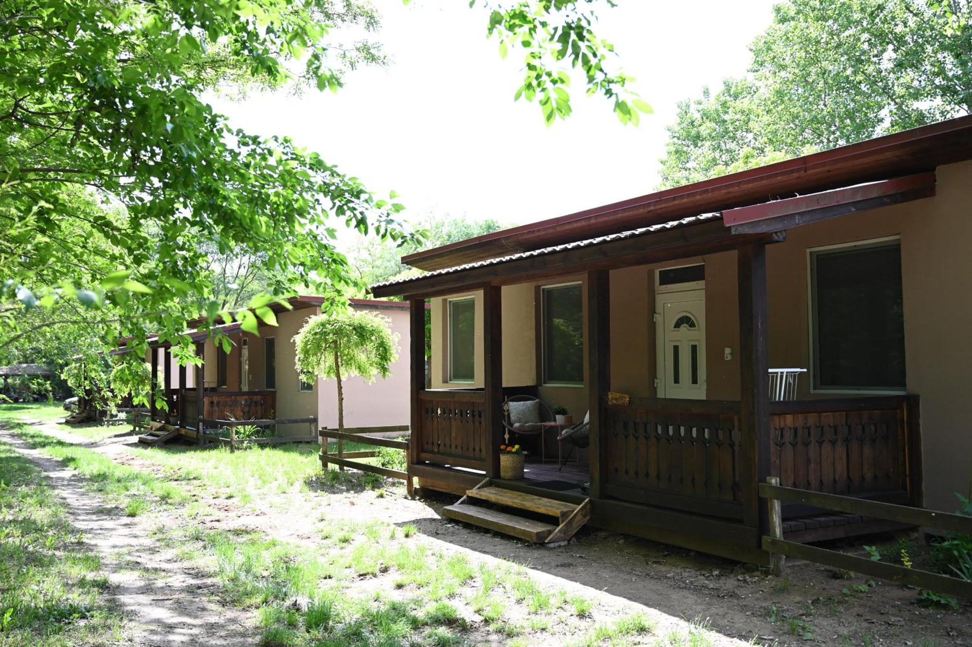 Gidran Major Hotel Ujlengyel Exterior photo